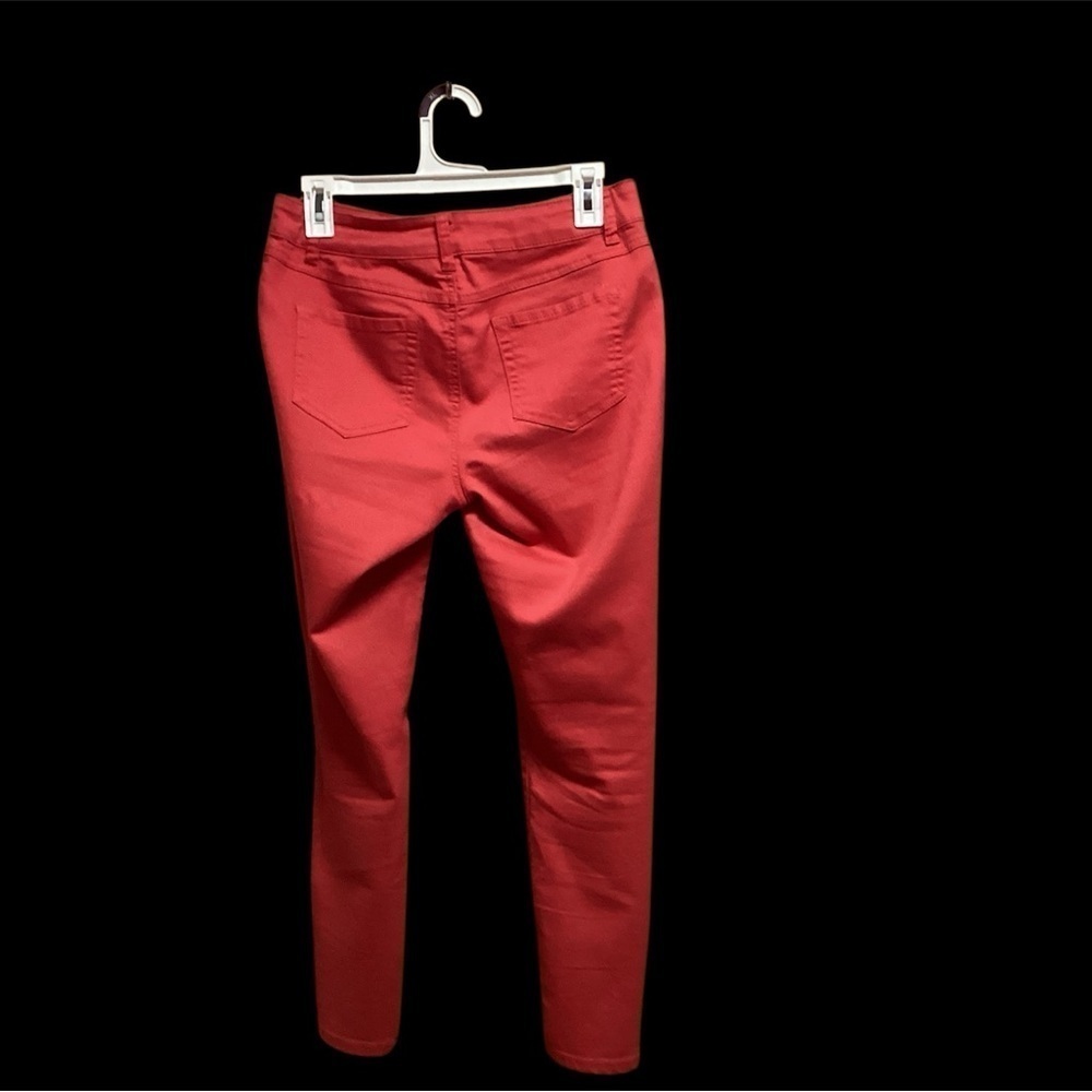 ARTISAN NY RED DENIM SIZE 4 STRAIGHT LEG WITH 24” INSEAM GENTLY WORN - Picture 2 of 3